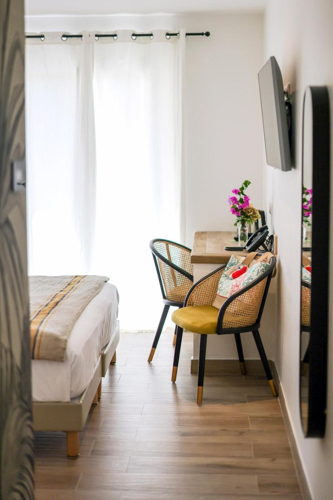 Le Saint Erasme, Hotel Eco Friendly Calvi (Corsica) Exterior foto